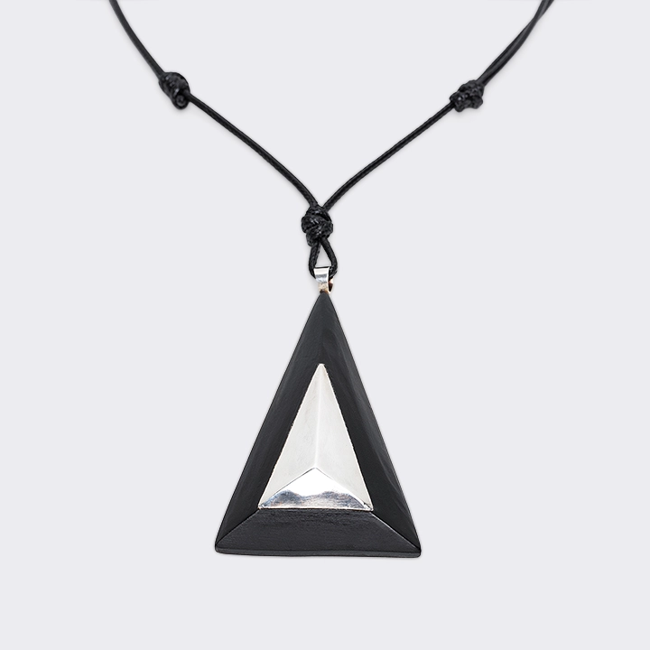 Studio shoot of the necklace