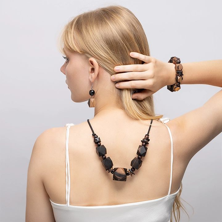 Studio shoot of the necklace