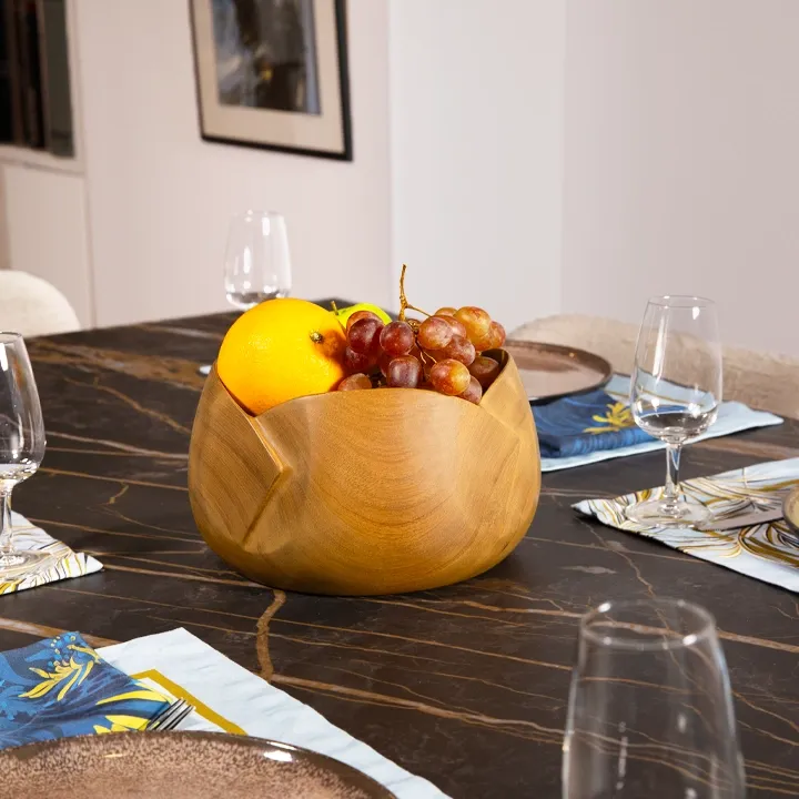 Elegant dining table centerpiece: Sculptural tulip-shaped wooden bowl