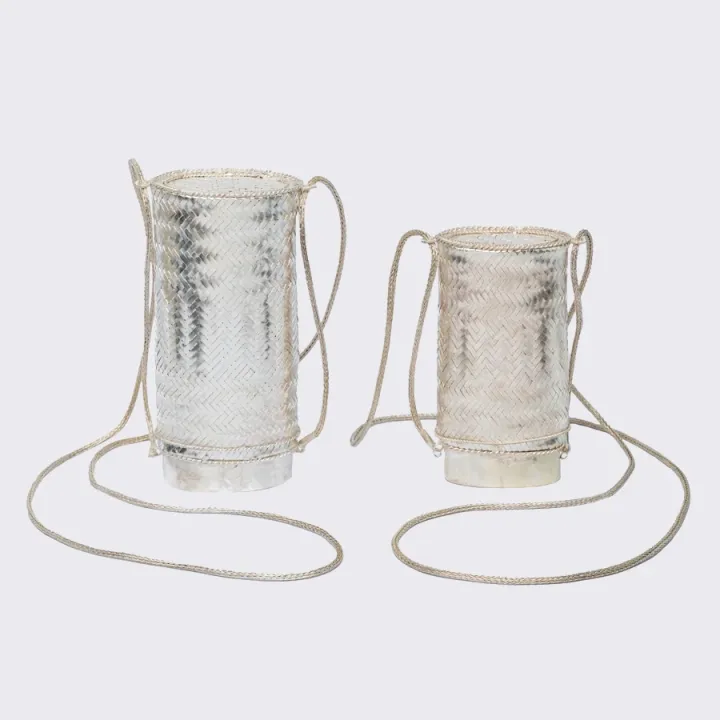 Studio solo of the bag