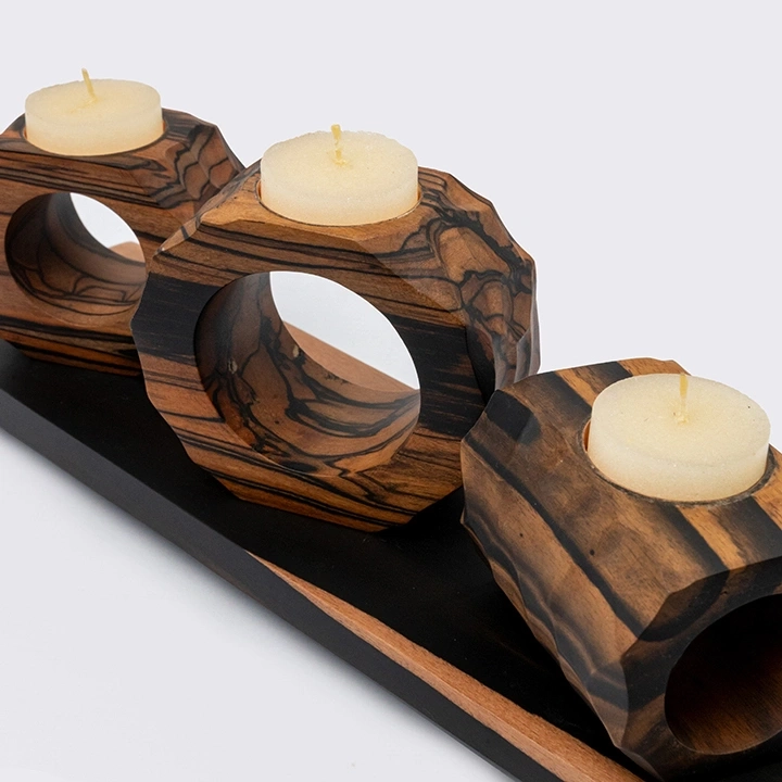 Rotating view highlighting the candle holder's features.