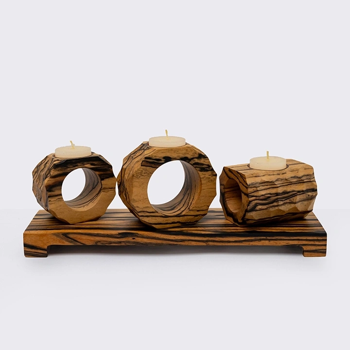 Rotating view highlighting the candle holder's features.