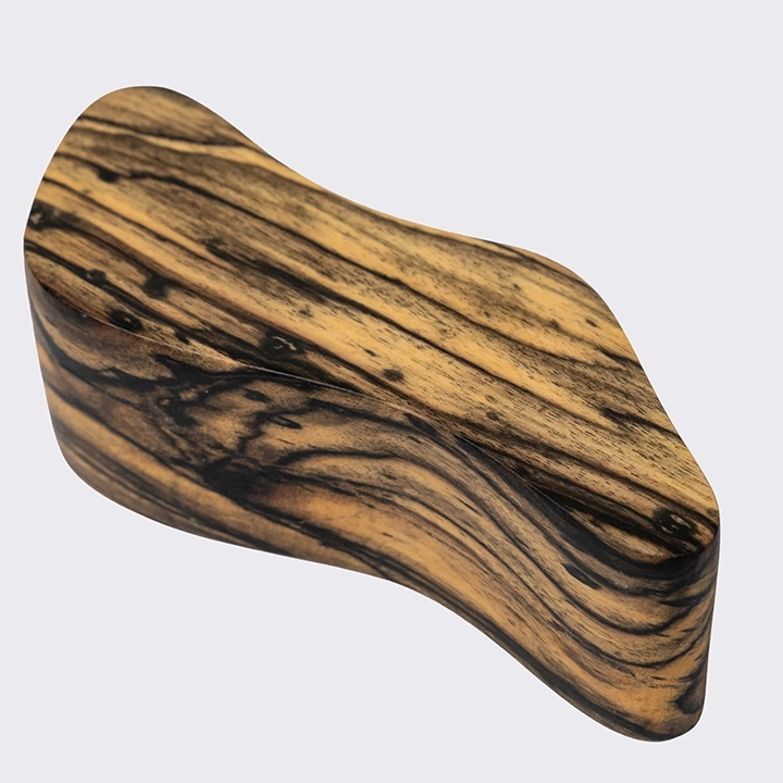 Rotating view highlighting the paperweights features.