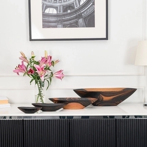 Image showcasing the bowls in use.