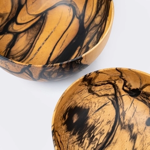 Close-up view of the bowl's details.