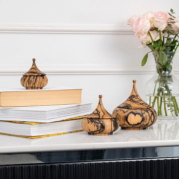 Studio shot of the box