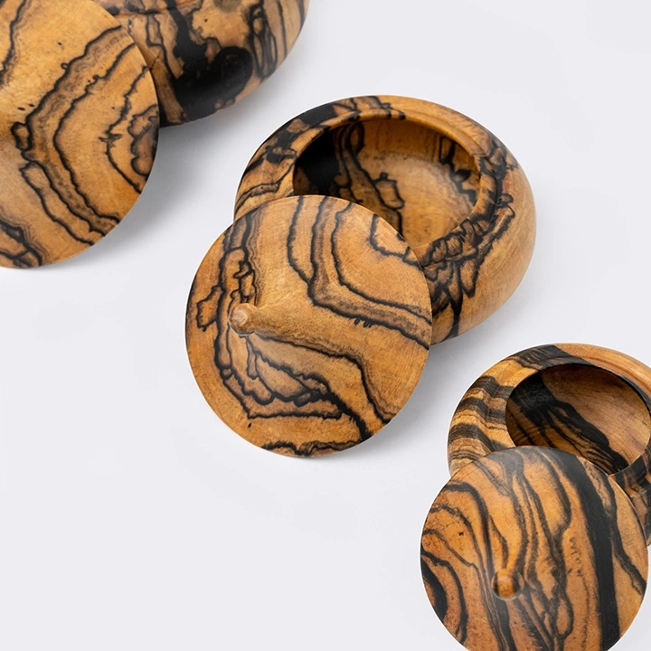 Studio shot of the box