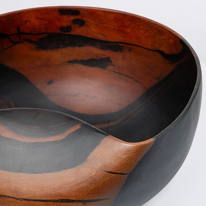 Close-up view of the bowl's details.