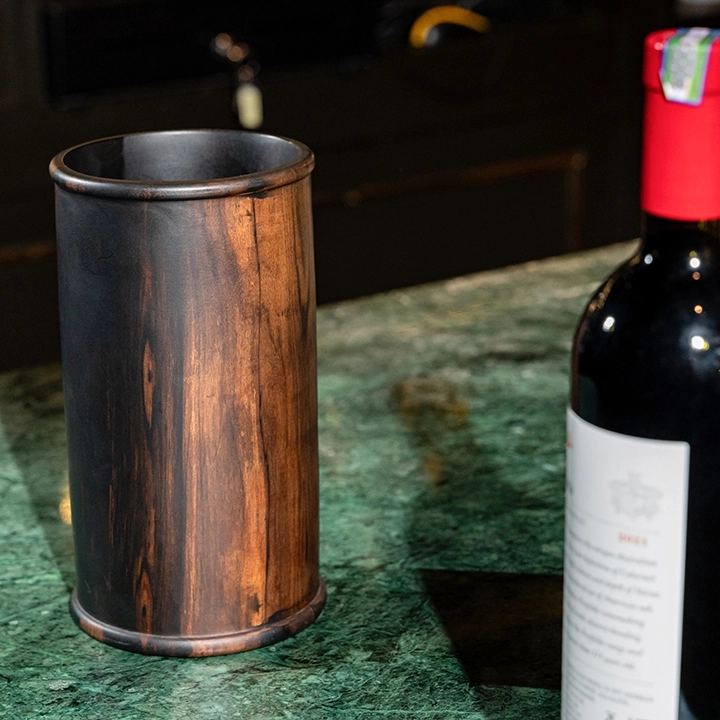 Rotating view highlighting the coaster's features