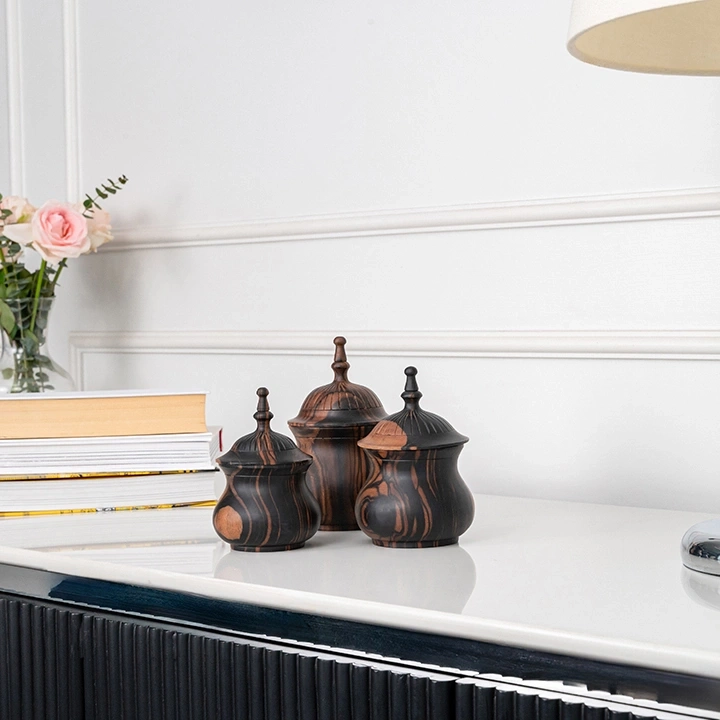 image showcasing the jar in use