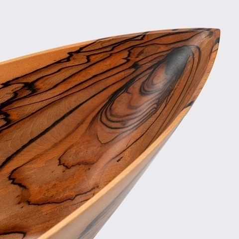 Close-up view of the bowl's details.