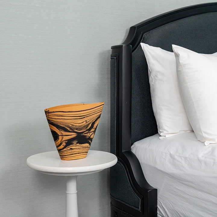 Image showcasing the Vase in use.