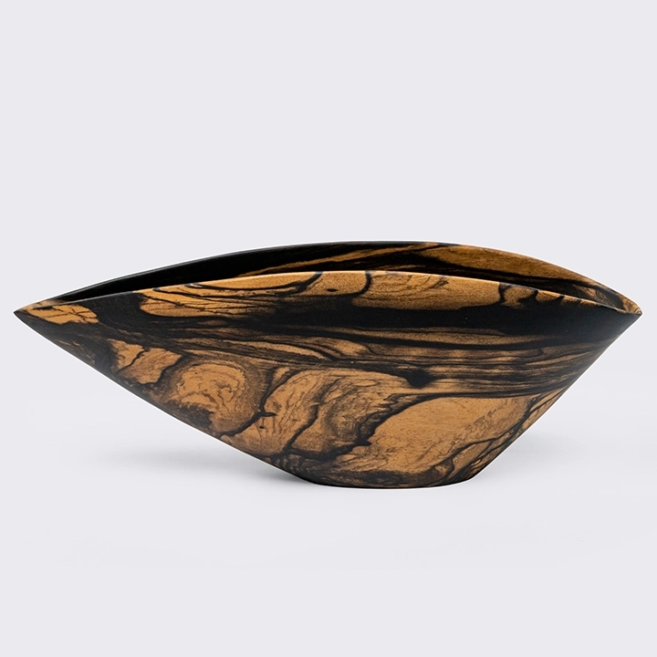 Rotating view highlighting the vase's features