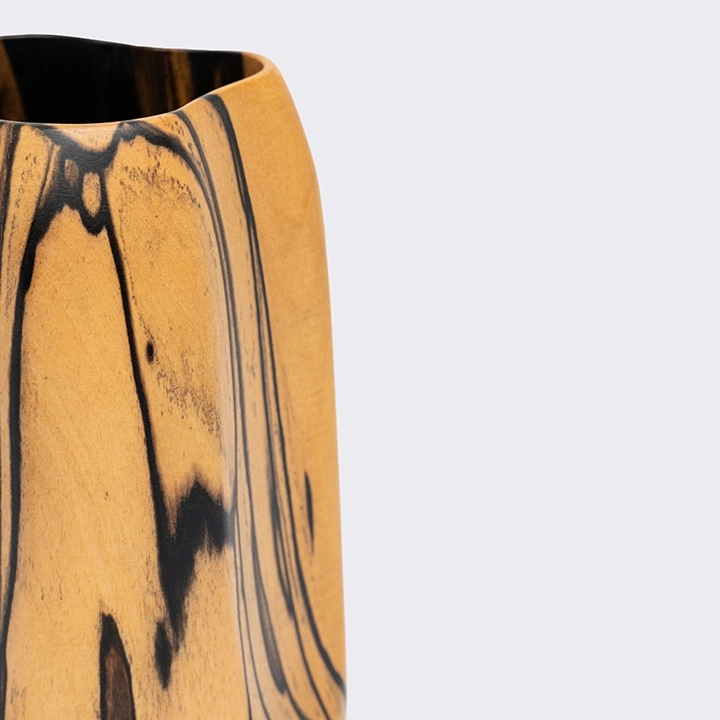 Studio shot of the vase.