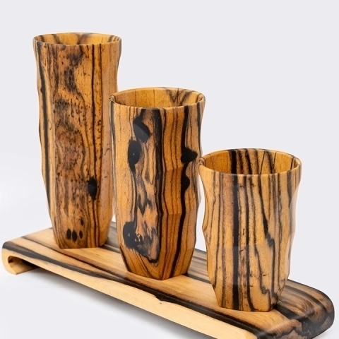 Detail picture of black and red Hammered Cone Cup set of three