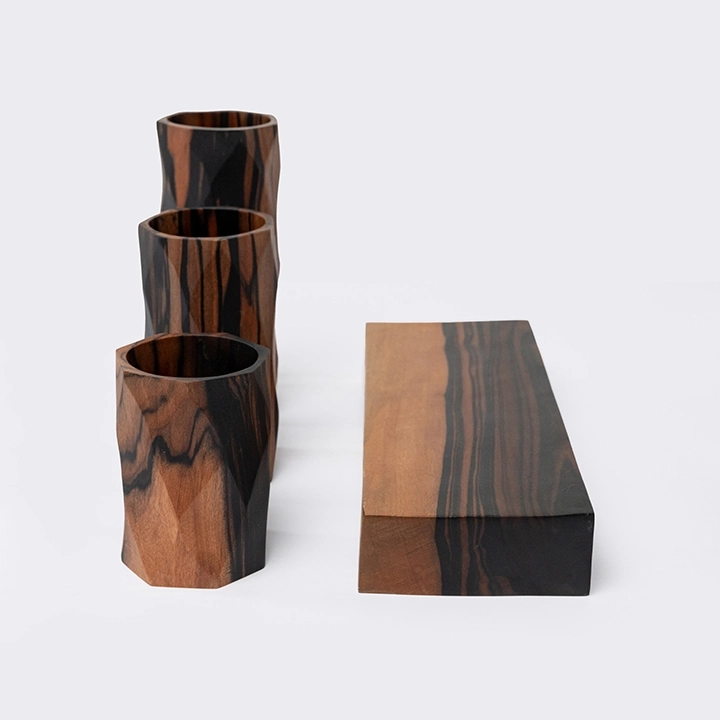 Studio picture of the Black and red Diamonds Pattern Cup