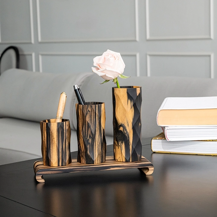 Picture in situ of the Black and white Diamonds Pattern Cup