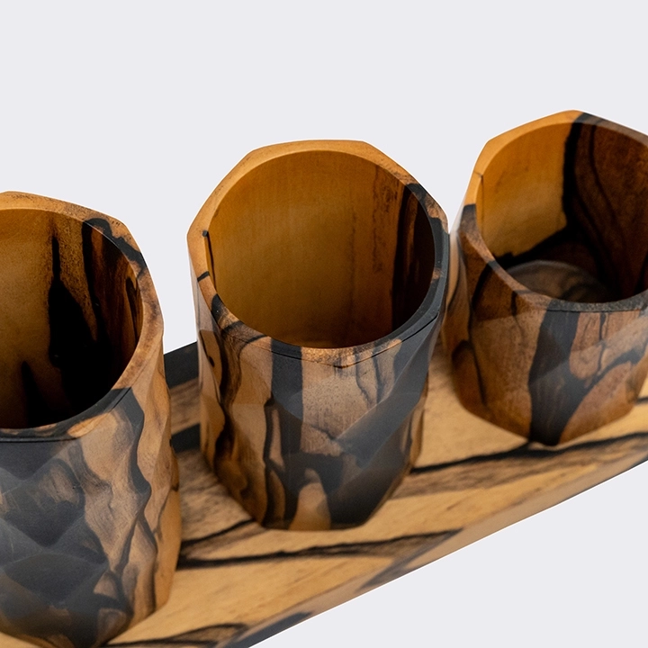 Studio picture of the Black and red Diamonds Pattern Cup