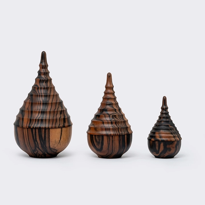 Studio picture of the conica Box