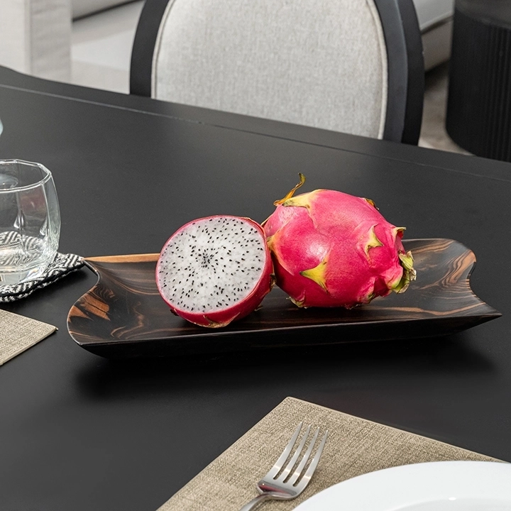 Studio picture of the wavy platter