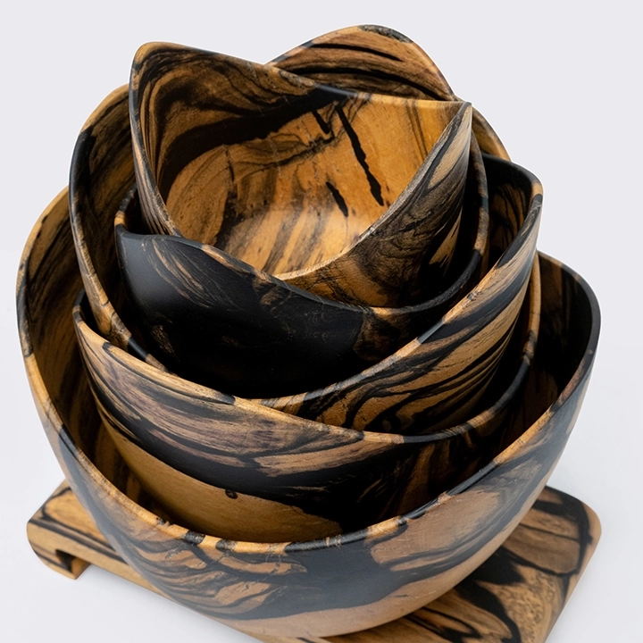 Detail studio picture of the lotus bowl