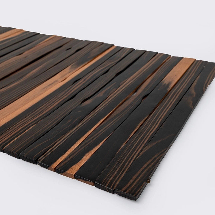 Detail studio picture of the Slatted Placemat