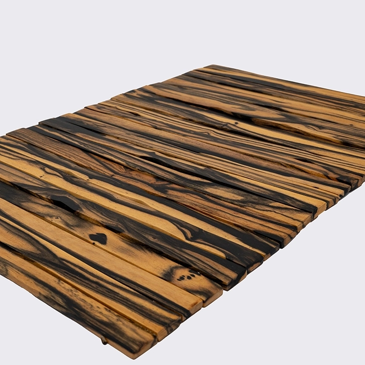 Detail studio picture of the Slatted Placemat