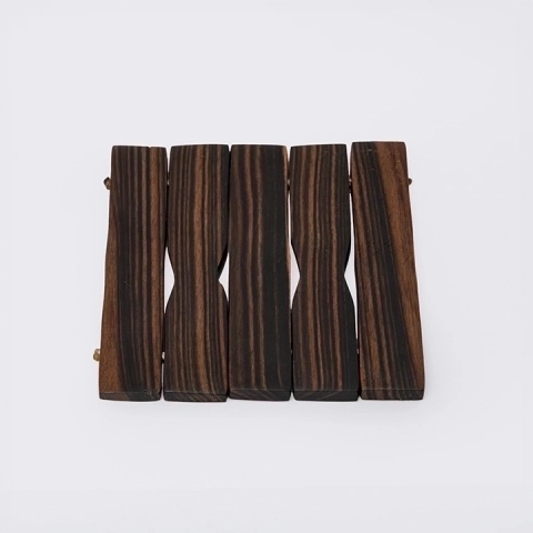 Studio picture of the Slatted Coaster