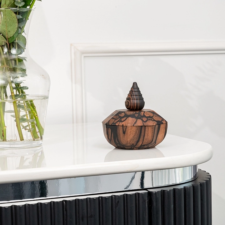 Picture in situ of the Octagonal Box 