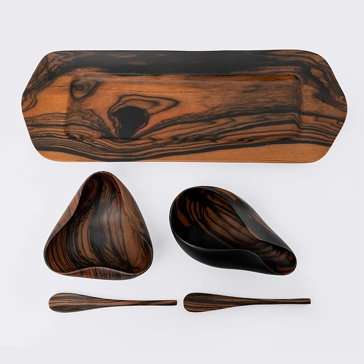 Studio picture of the the Bowls & matching Spoons