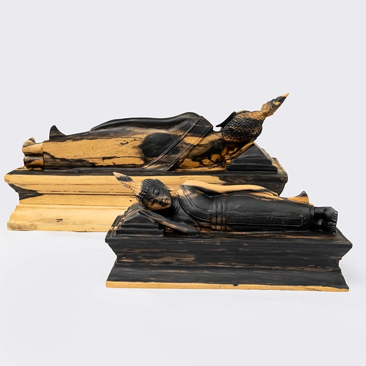 Detail studio picture of the Sleeping Buddha  set.2