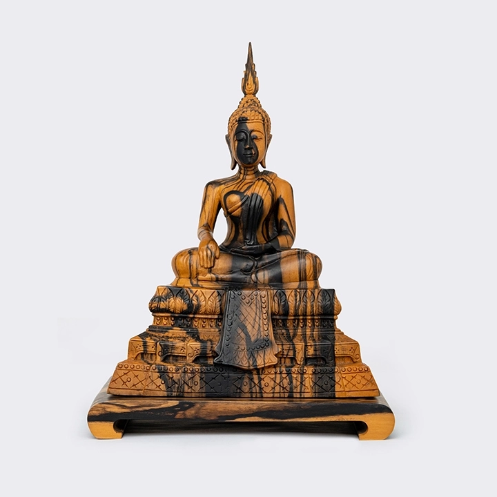 Rotating view highlighting the sitting buddha's features