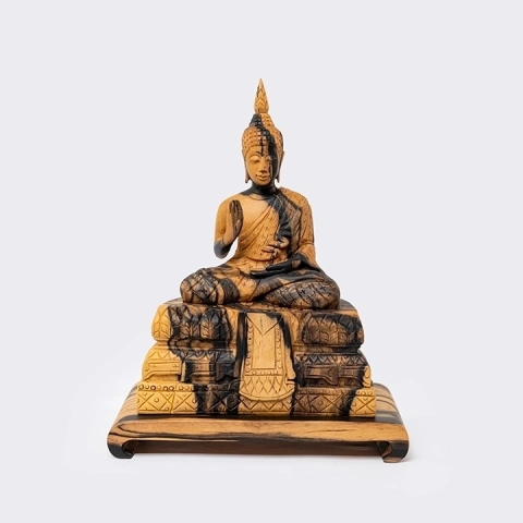 Studio picture of the Sitting Buddha 