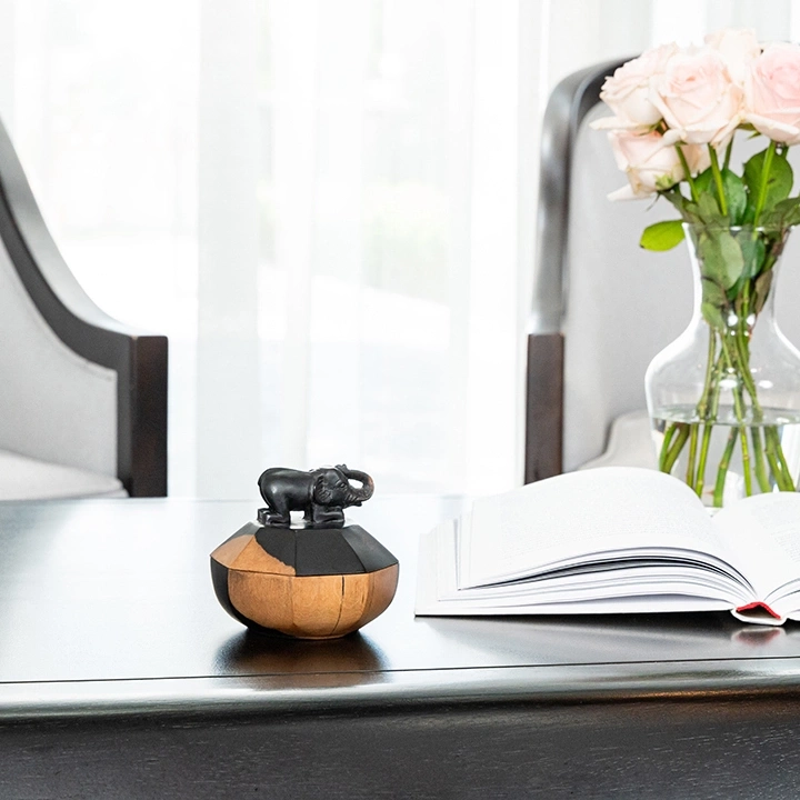 Image showcasing the box in use.