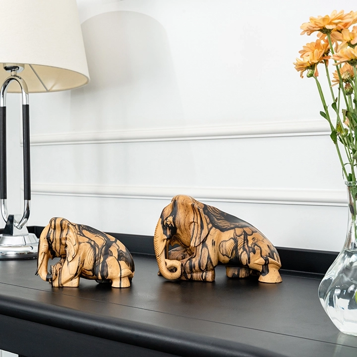 Studio picture of the  Reclining Elephant 