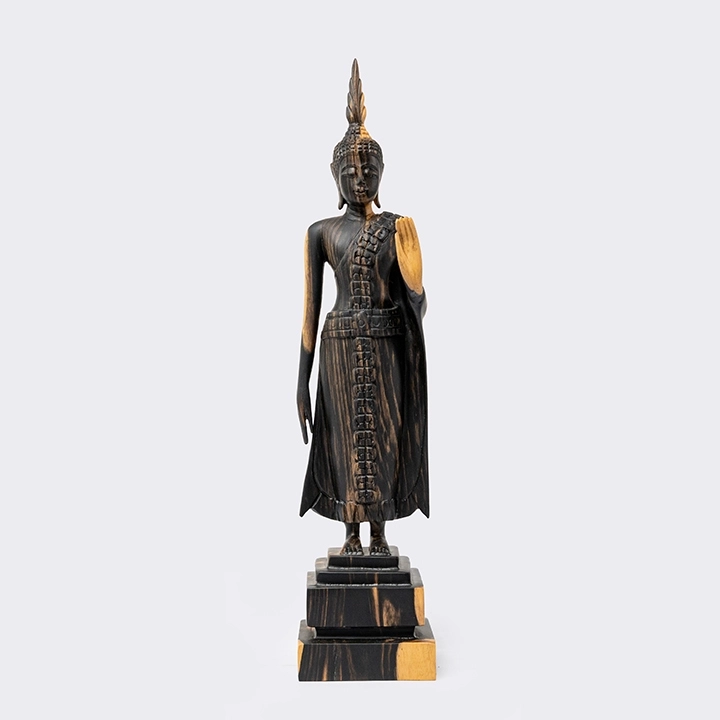 Rotating view highlighting the buddha sculpture's features
