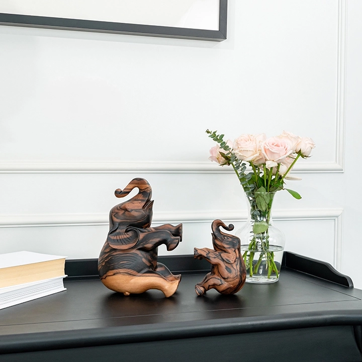 Image showcasing the elephant sculpture in use.