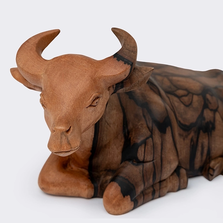 Studio picture of the Reclining Buffalo 