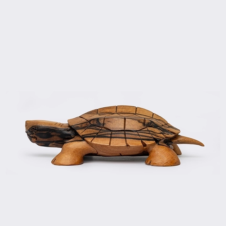 Studio shot of the sculpture