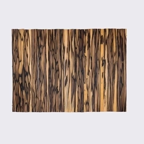 Studio picture of the slatted