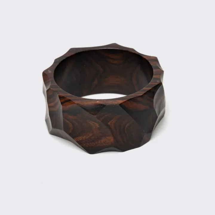 Image showcasing the bracelet in use