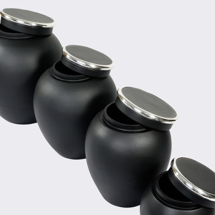 Detail studio picture of the Jars