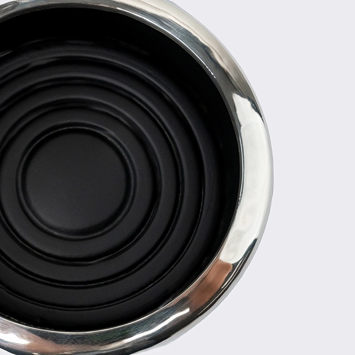 Rotating view highlighting the coaster's features.