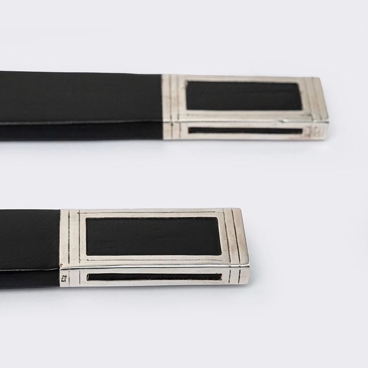 Detail picture of the spoon and fork