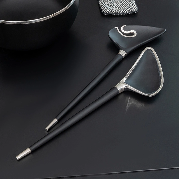 Studio picture of the salad server