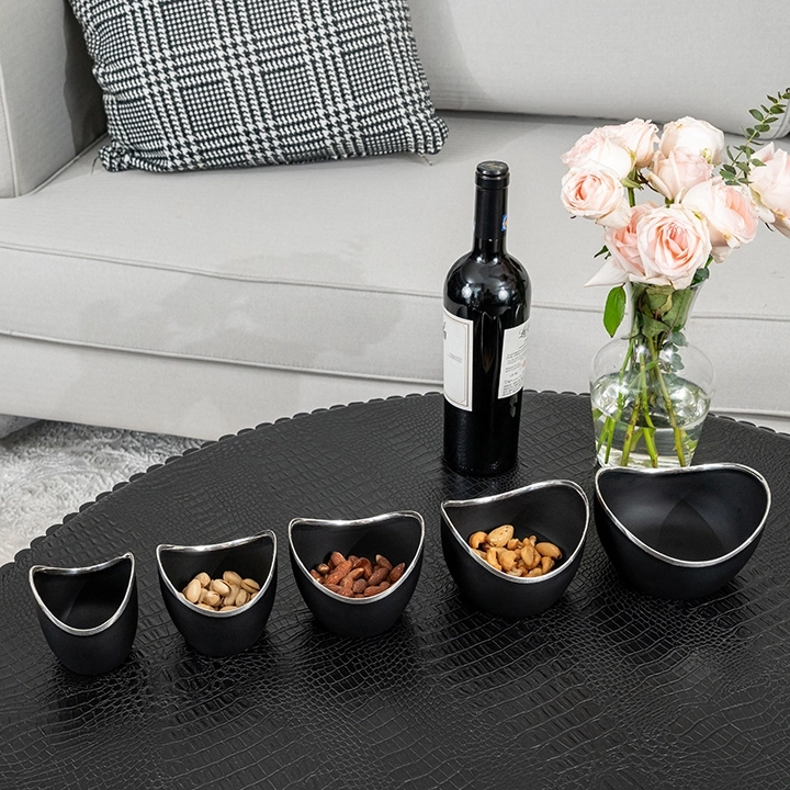 image showcasing the bowls in use