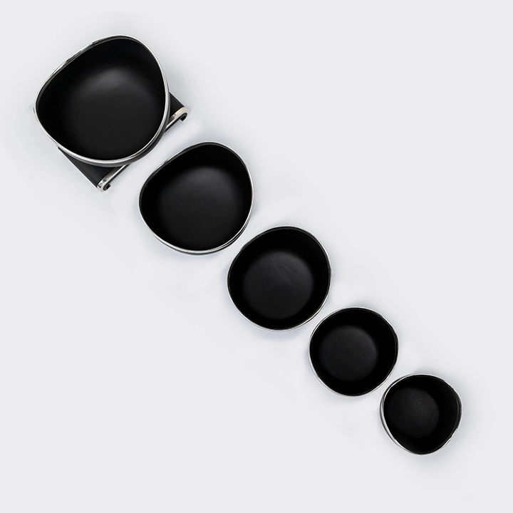 Close-up view of the bowl's details.