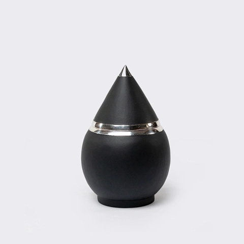 Studio picture of the Jar